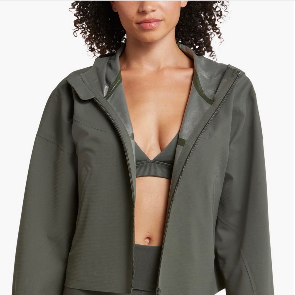 Alo Enhance Bonded Jacket in Dark Cactus